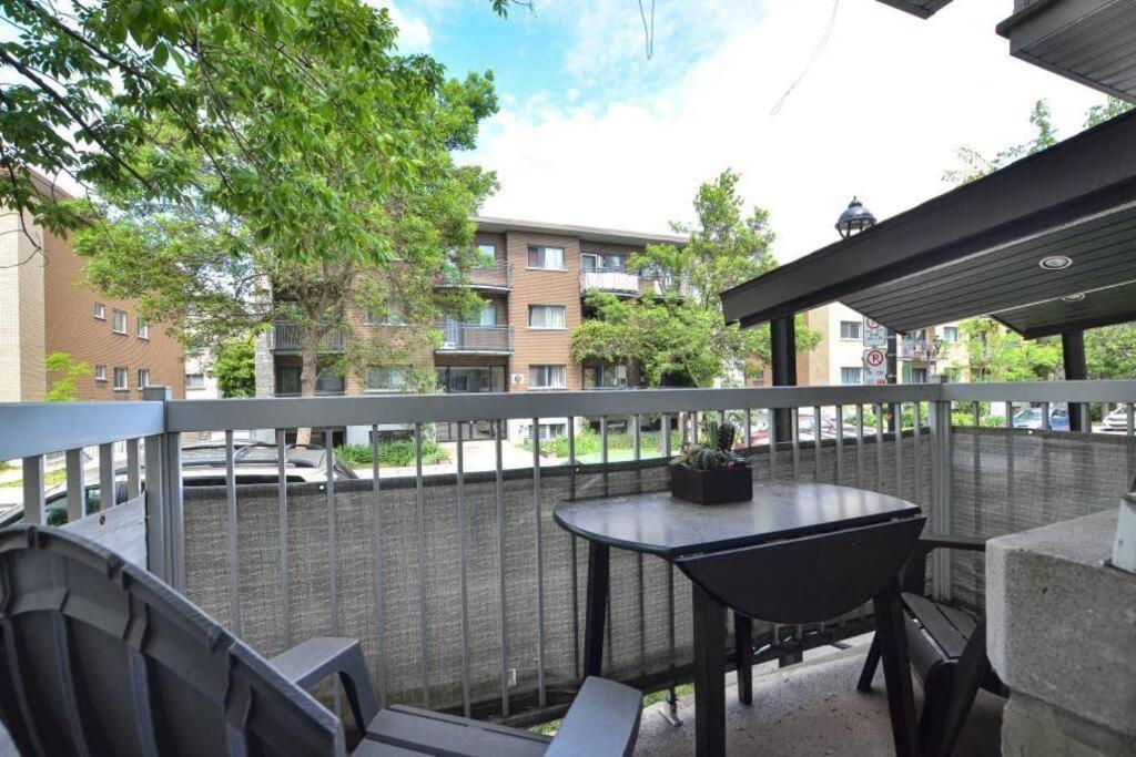 Coquette 3.5 Pour 4 Personnes Appartement Montréal Buitenkant foto